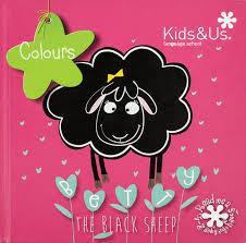 BETTY THE BLACK SHEEP. COLOURS | 9788494243608 | PERARNAU COMAJUNCOSA, NATÀLIA