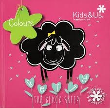 BETTY THE BLACK SHEEP. COLOURS | 9788494243608 | PERARNAU COMAJUNCOSA, NATÀLIA