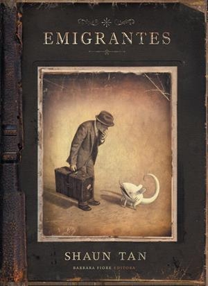 EMIGRANTES (FORMATO PEQUEÑO) | 9788415208624 | TAN, SHAUN