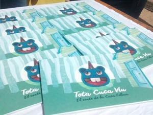 TOTA CUCA VIU | 9788494443619 | RAMÍREZ CÀCERES, ANNA