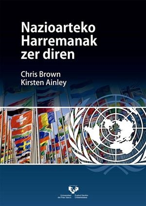 NAZIOARTEKO HARREMANAK ZER DIREN | 9788490827819 | BROWN, CHRIS / AINLEY, KIRSTEN