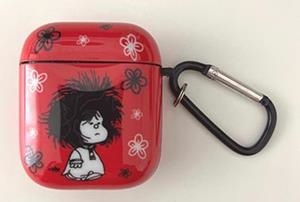 FUNDA AIRPODS CUADRADA ROJA MAFALDA | 8582700066552 | QUINO